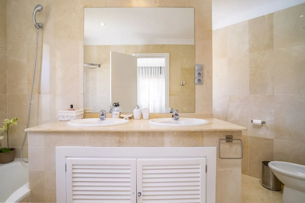 804790b9-a763-41a4-b0d8-57d4150accd7