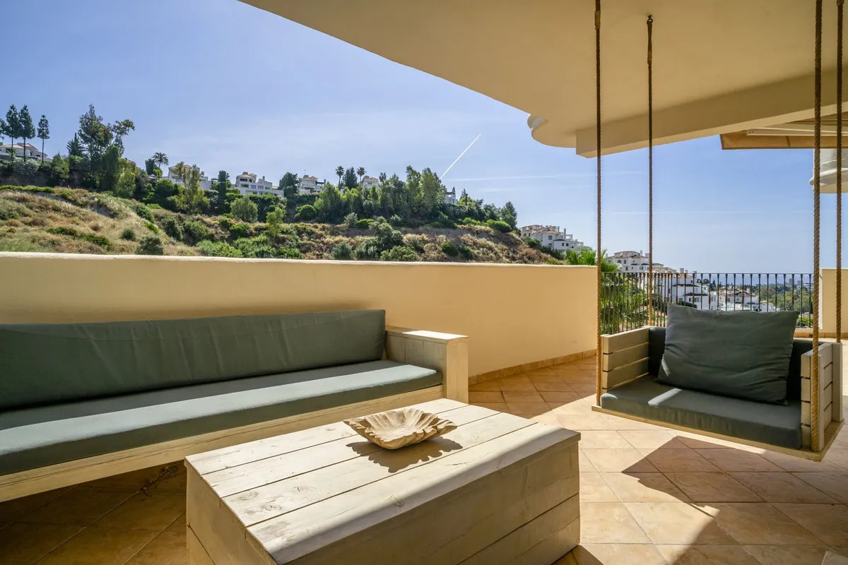 e02d30b9-ee04-48c4-b8d8-d80a048f9148