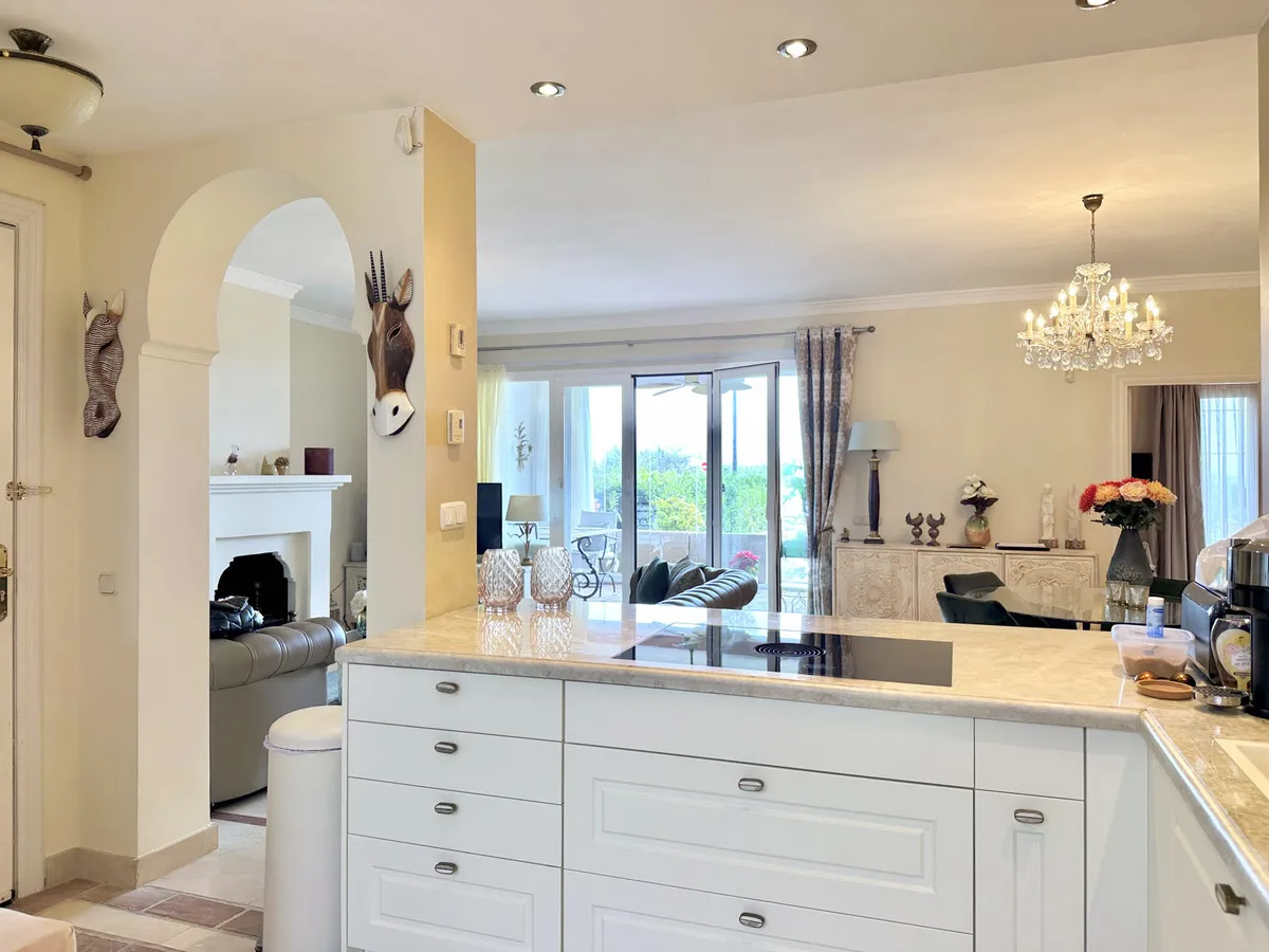 2bc04342-142d-4aa2-bb3b-8daafbdd65f9