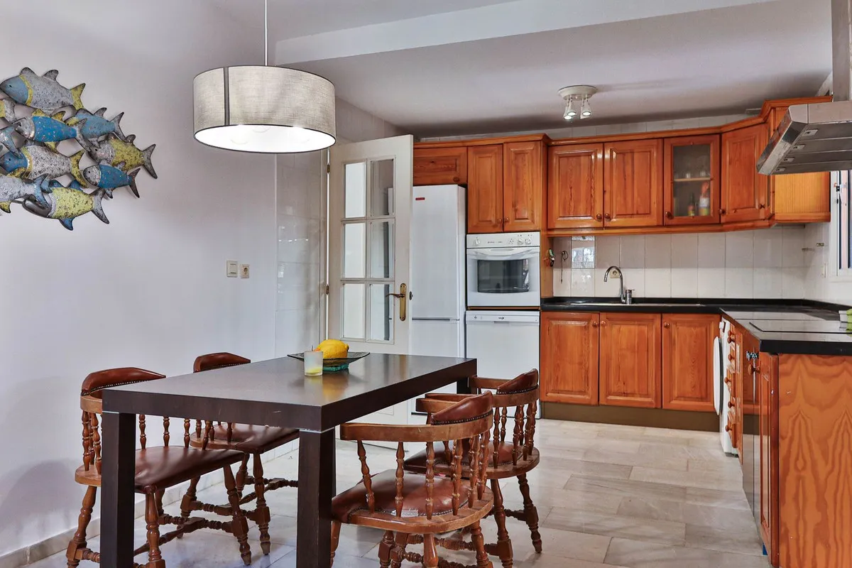 2fdf7c00-5a39-4d92-8346-2f27bd68b4a7