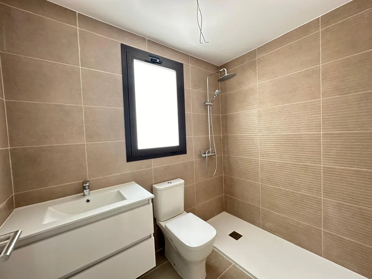 a50b209d-e045-4daf-a82e-62580f887aa8