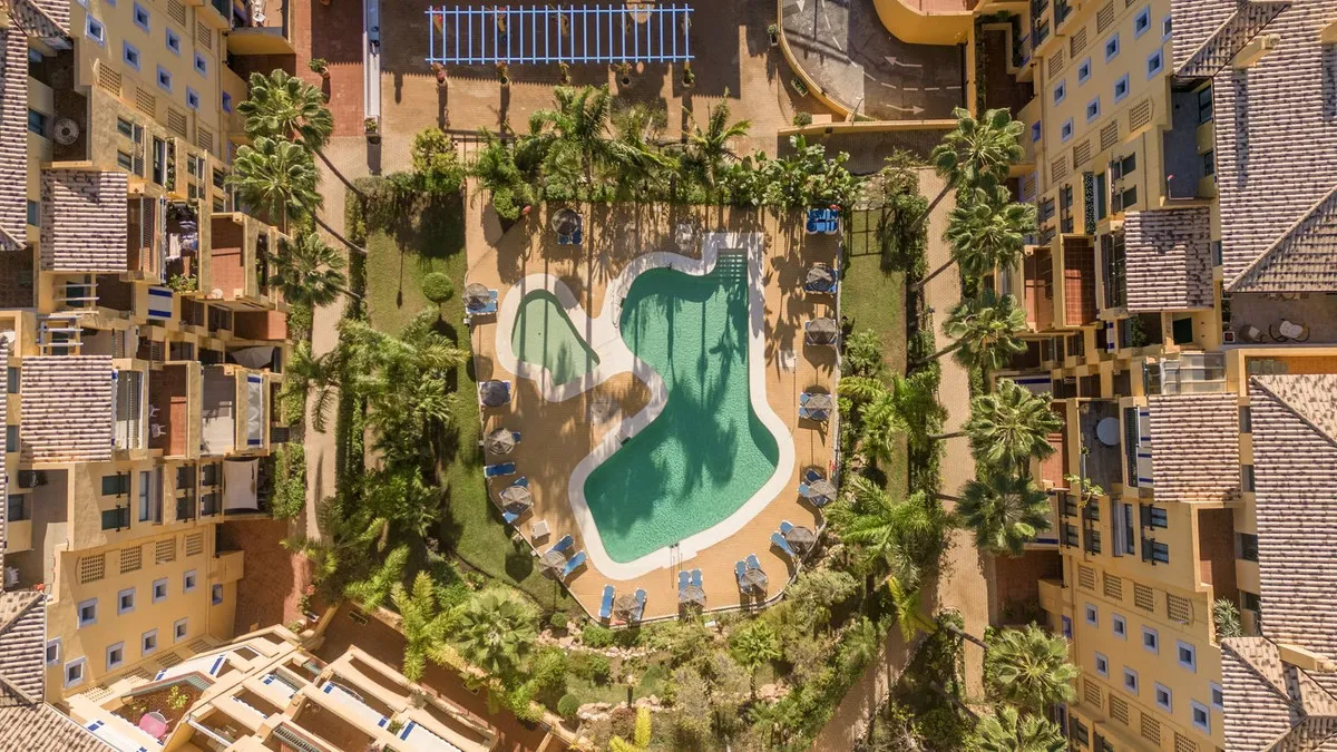 60ac032f-eaf8-40c9-b549-c7eaab698360