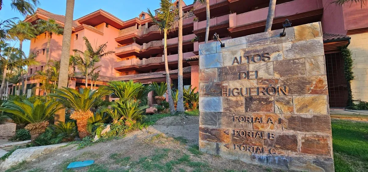 56cb84b6-f403-4b62-a65b-0631831f2df2