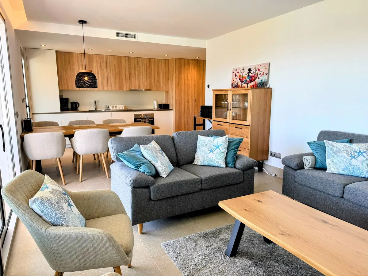 0486c0b8-0db7-4e75-ace1-a9ced23b82c5