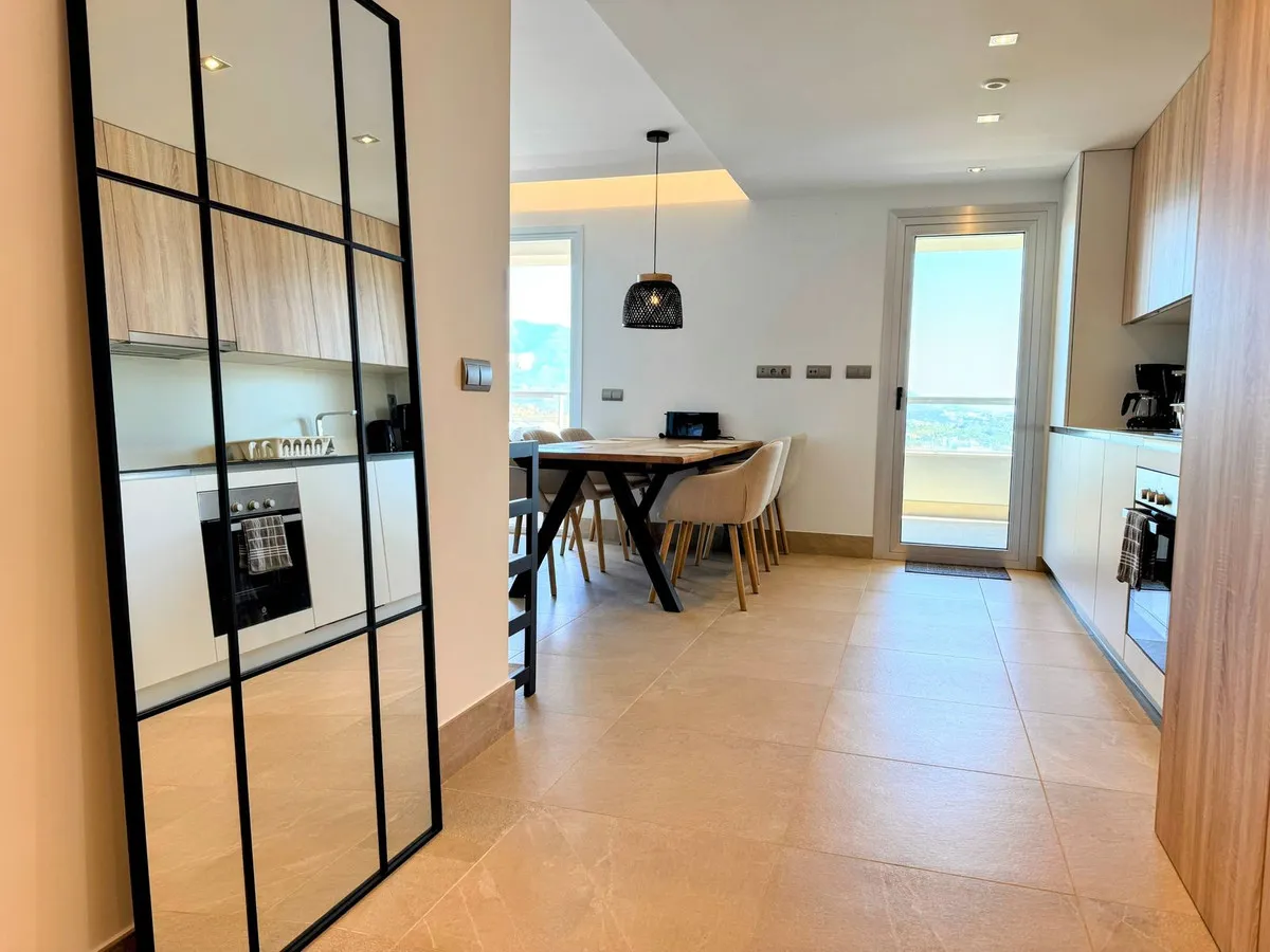 594fcd3a-0781-4034-b2a1-0bfdb2850274