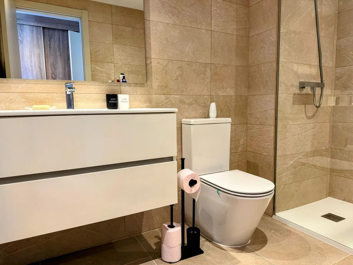 d01aa25e-5f9e-4bd8-965e-59d034601d74