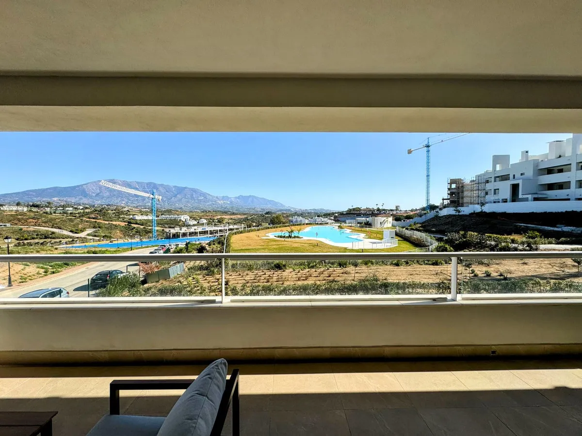 e90b6ba3-b489-4a33-859c-04fcacb2bc87