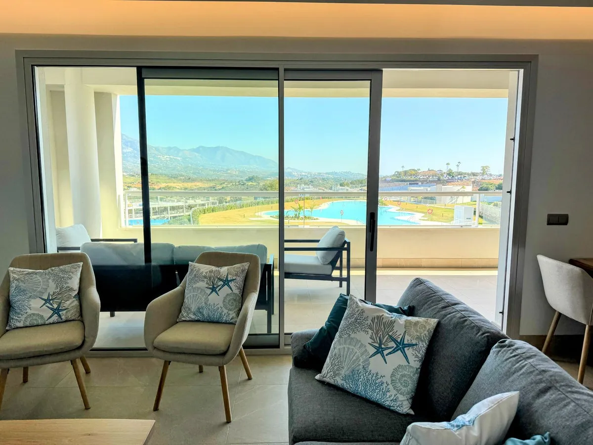 eef83760-3dbf-4a06-8b97-e7cde19226ef