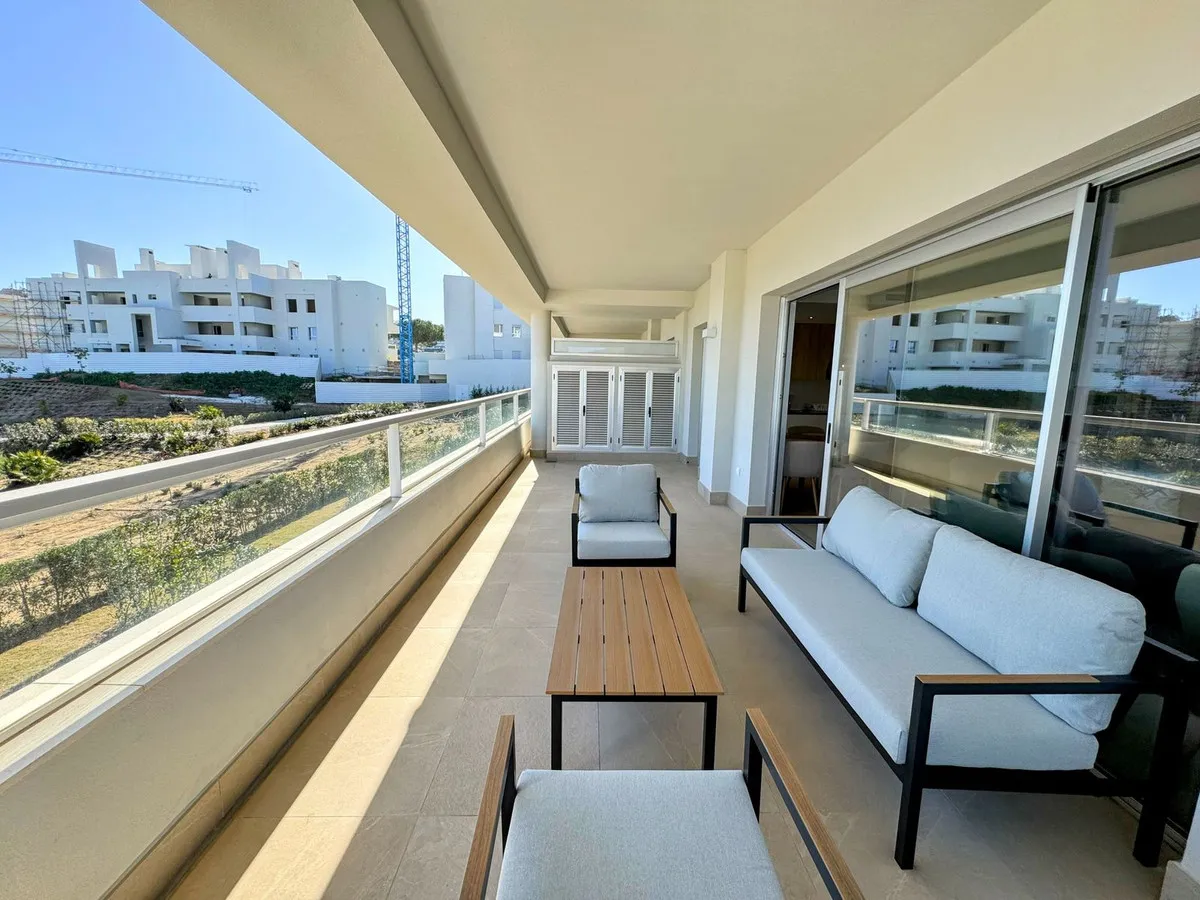 f5bb02dc-2852-41d8-8a0d-2edbe3c3af33