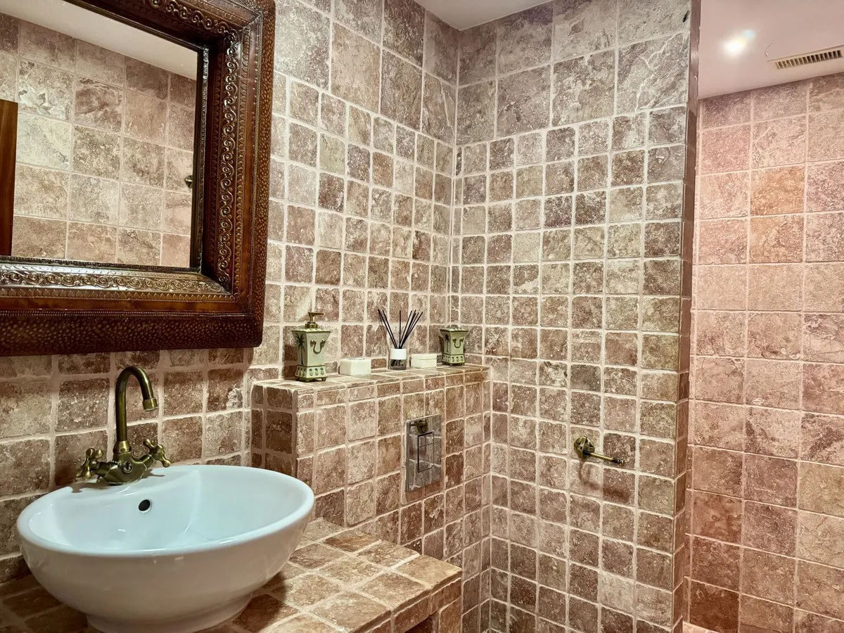 0110a173-dc20-4b01-a993-7b4c972d3036