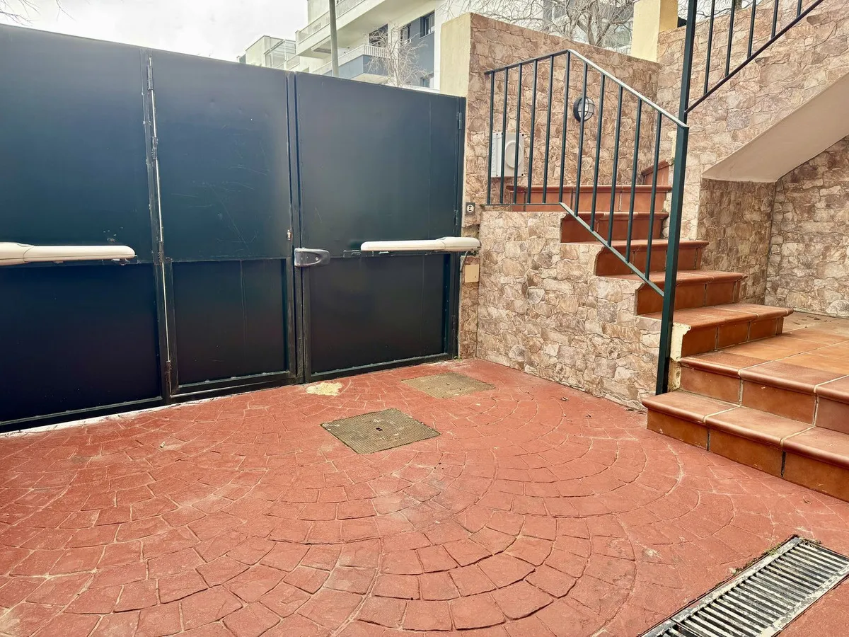 5dfdf6e6-9af7-4d52-90ec-c3a5c1ed9b0a