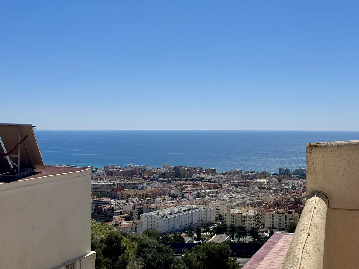 6b639f38-9e02-45af-8c60-95dc6c20ab0e