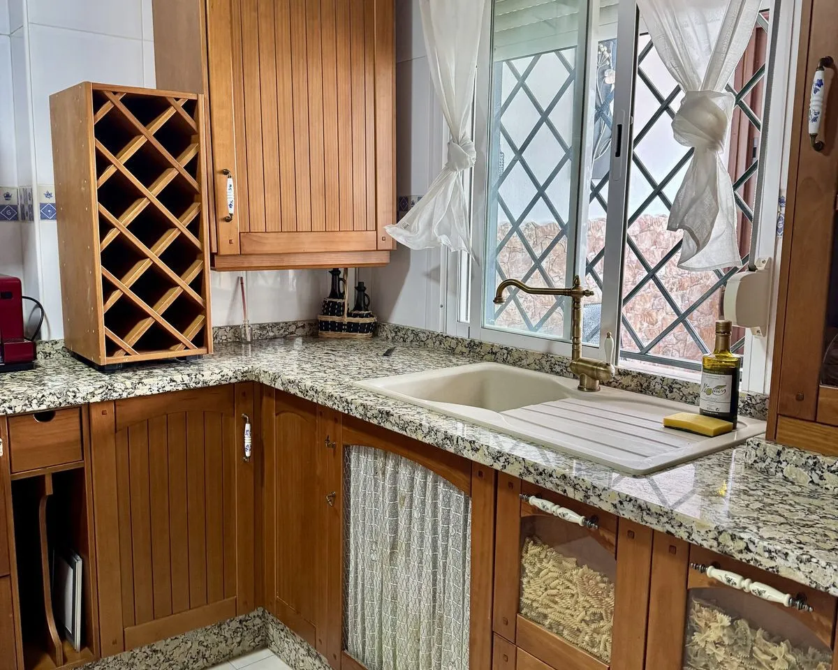 b14ba444-39c7-48a4-b63b-064efeb87291