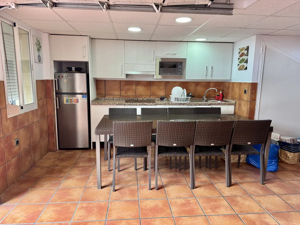 e373561a-6cf8-4195-b26b-378899ed2e7d