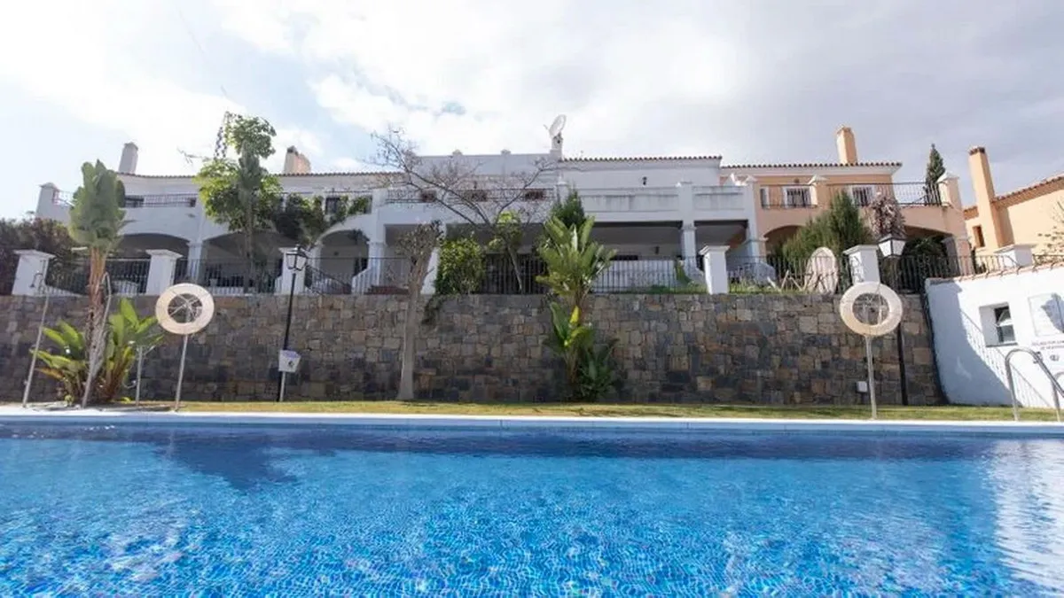 9d065627-f96c-4fa0-b494-aba9e052f903