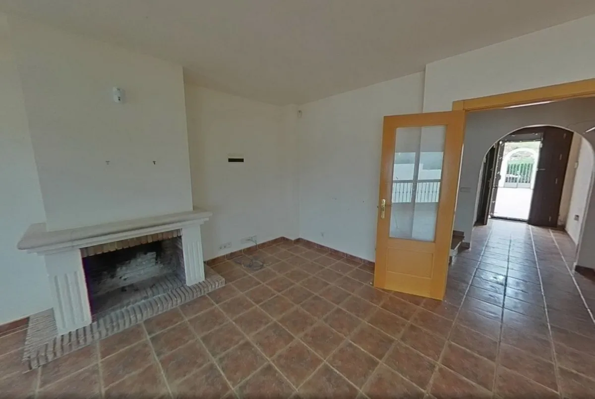 f8b9aaae-cdf9-4f33-b9b0-1dceb698467b