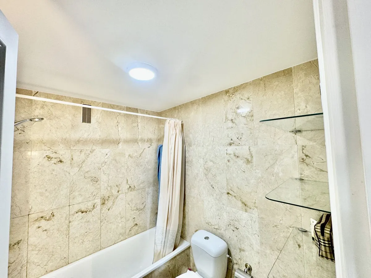 08fb326b-4baf-4d75-bdf0-383a8b4053dc