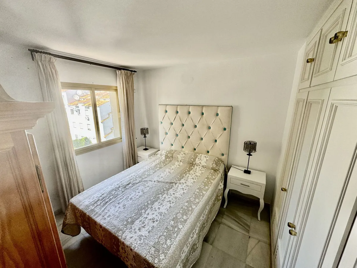 cf701f33-8a9f-411e-b244-0ff96859d67b