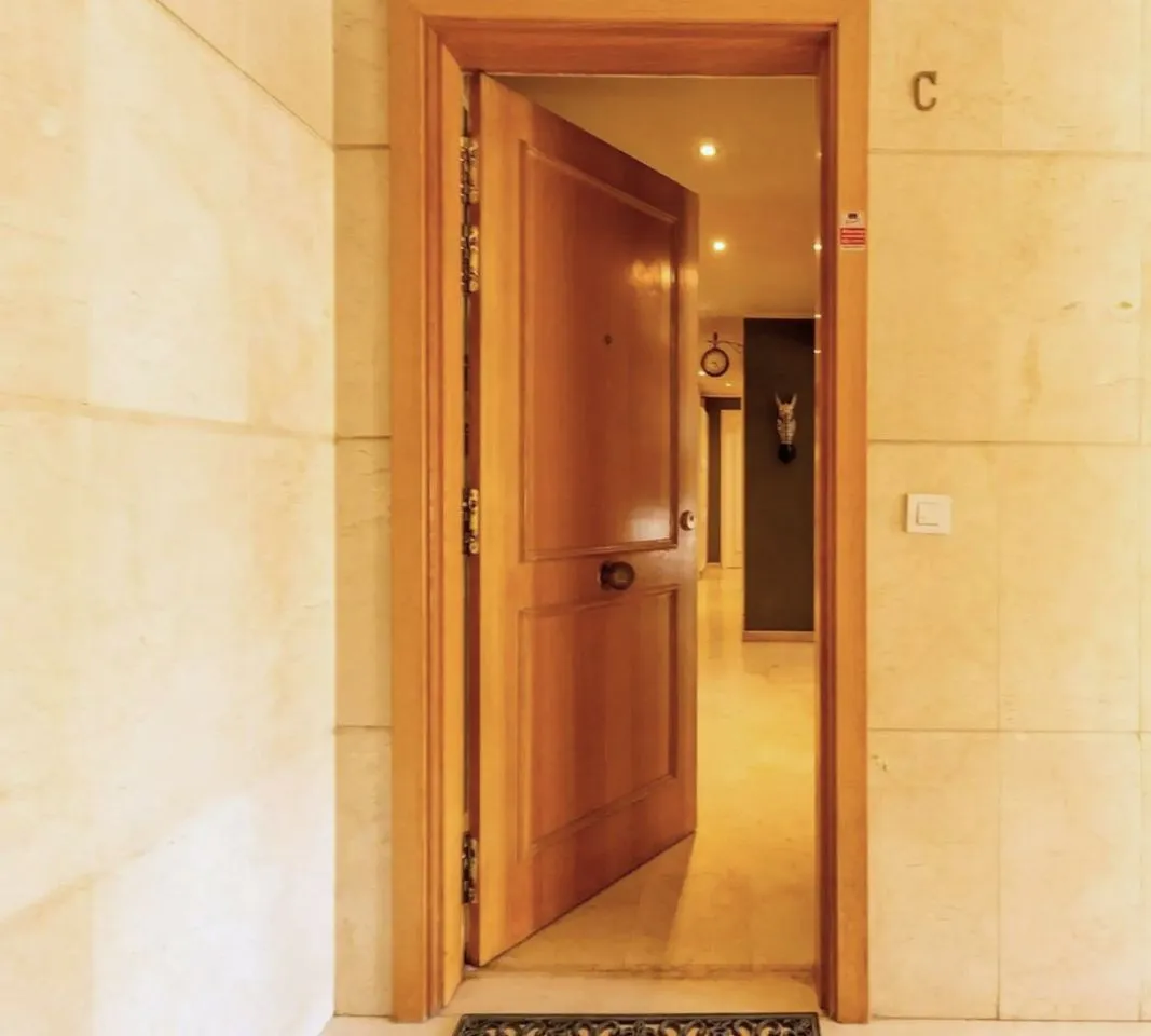 0e980480-5f7b-483a-b89f-ff42169edd03