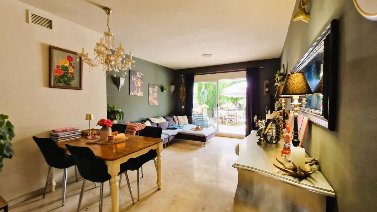 85b720c6-78aa-40cb-8090-a8283350dbeb