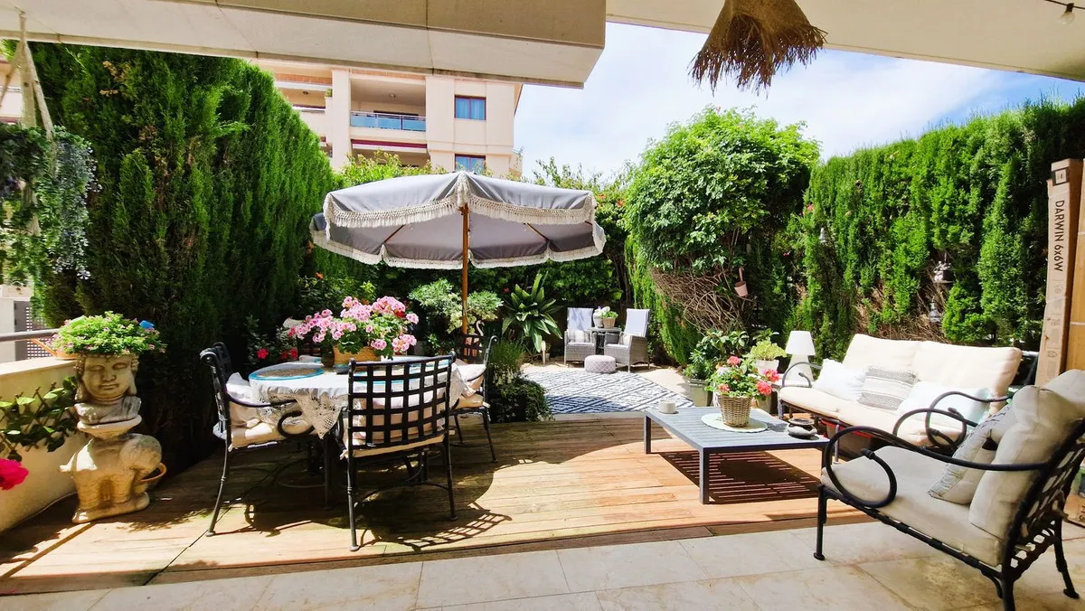 eb0896e3-9667-454c-9b46-4d1810d18dcb