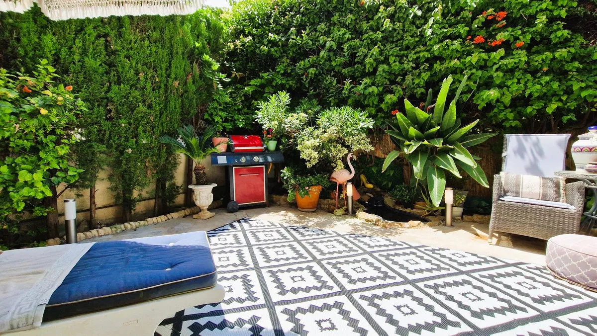 f5ad696f-e846-4ebf-9955-926066e1e634