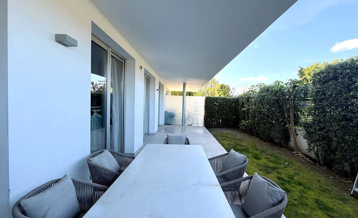 d6f1e816-117f-4dd5-b82a-a786c51fb16b