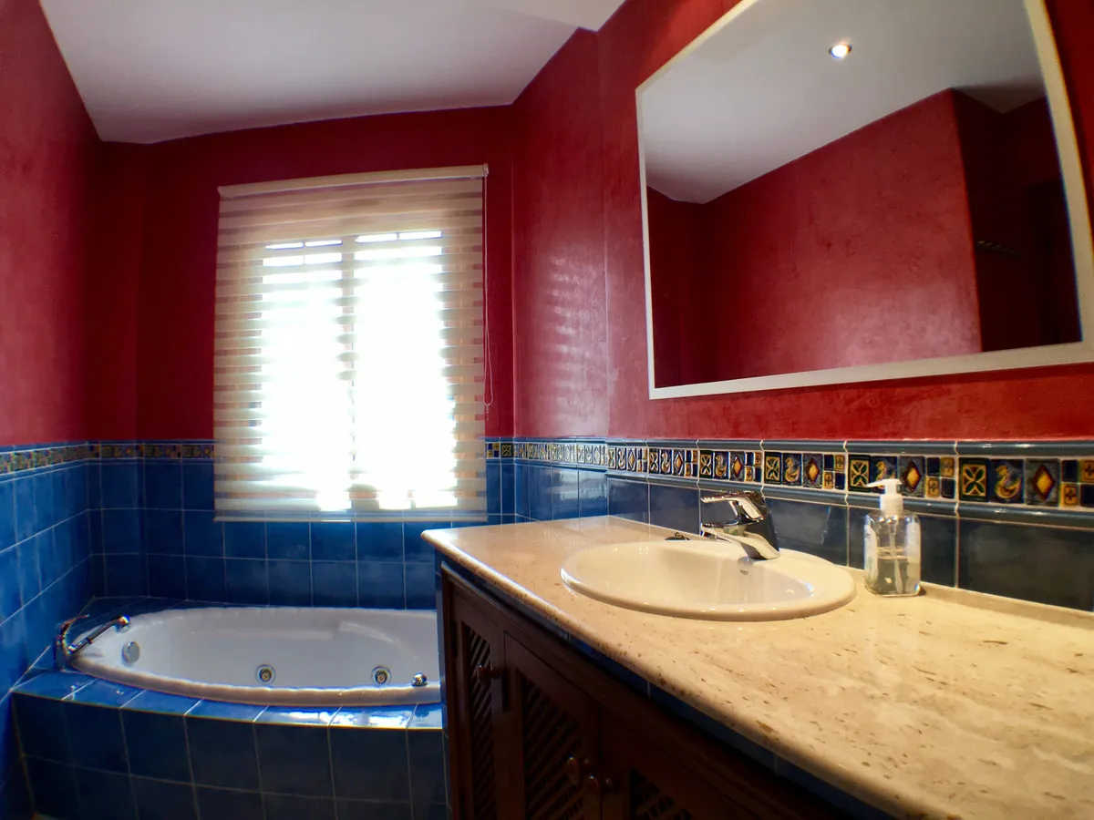 37a9b2e4-1e8f-4652-b3c9-eb1edca952a8