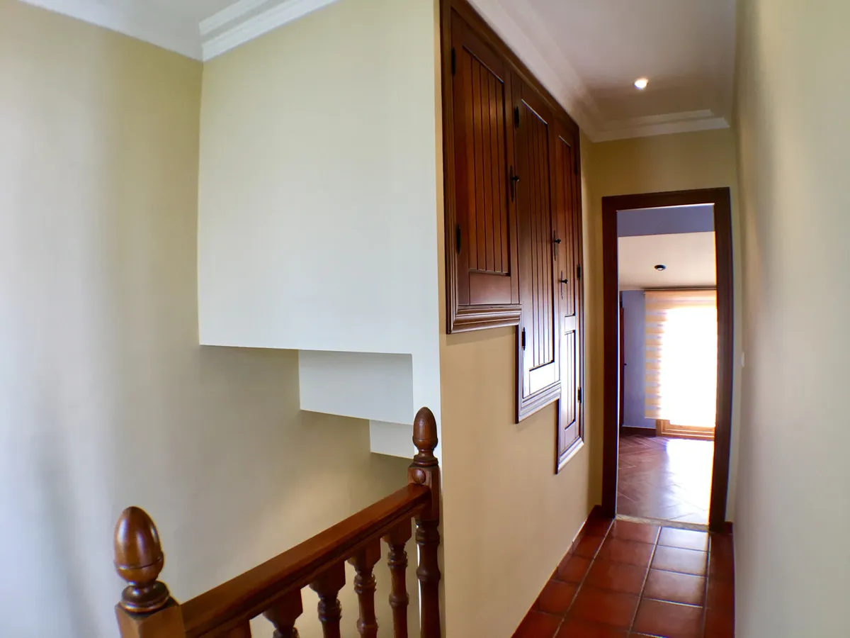 53fad6c7-32ad-4fe5-a5cc-338e98ed7f9b