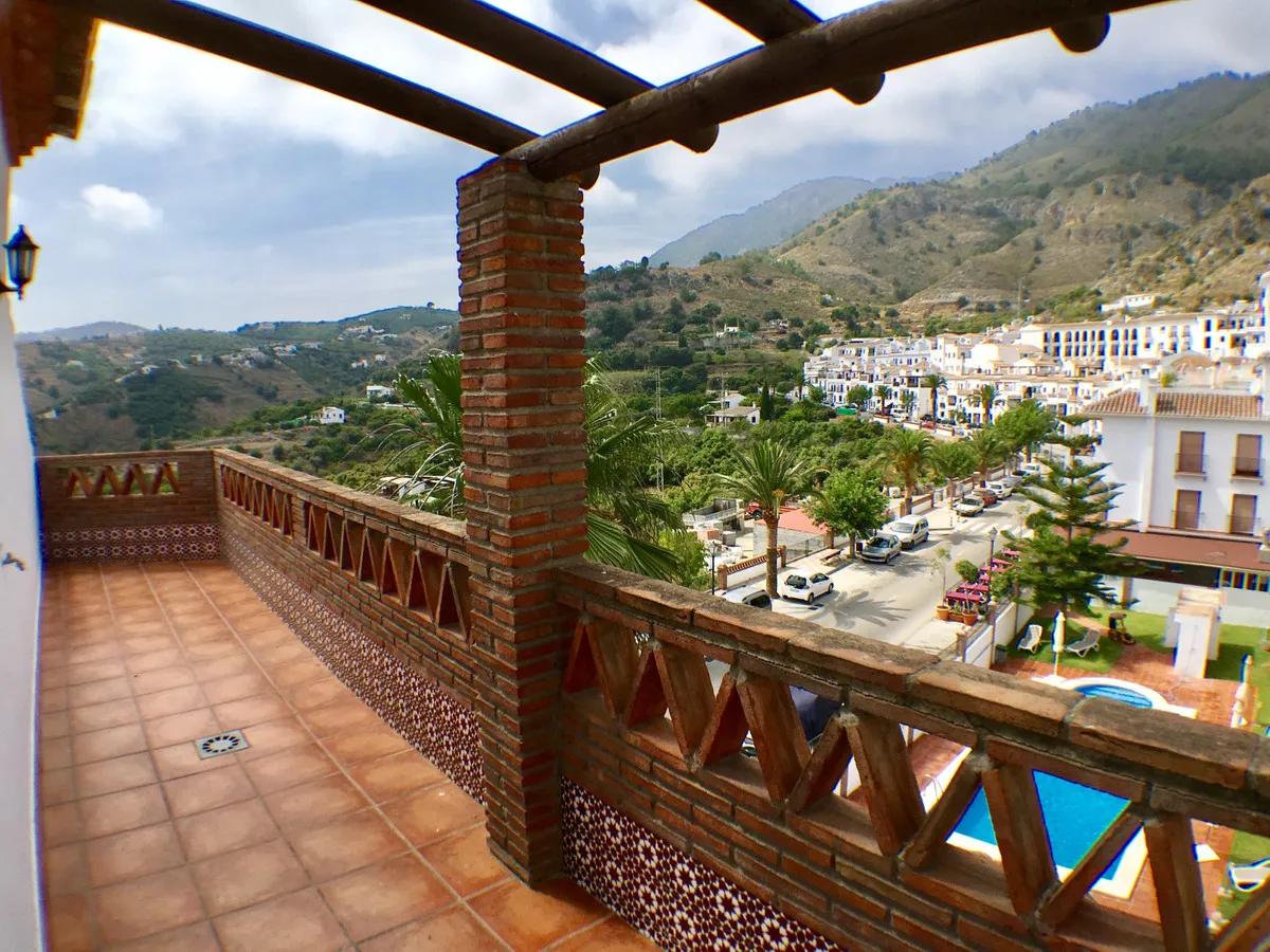 d5275920-719b-4ad9-8bf1-56fe8e1c5a79