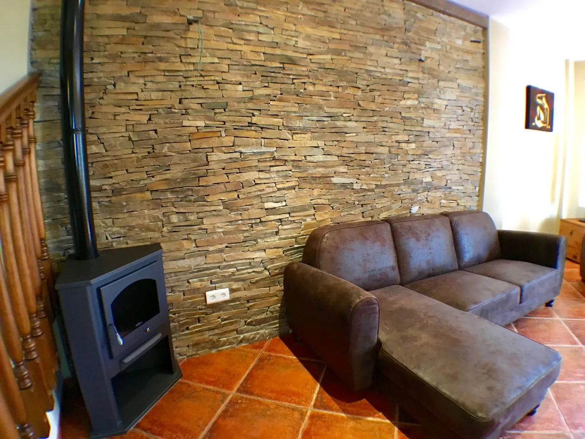 db527d5b-a689-4f3e-9dea-449fad2073a9