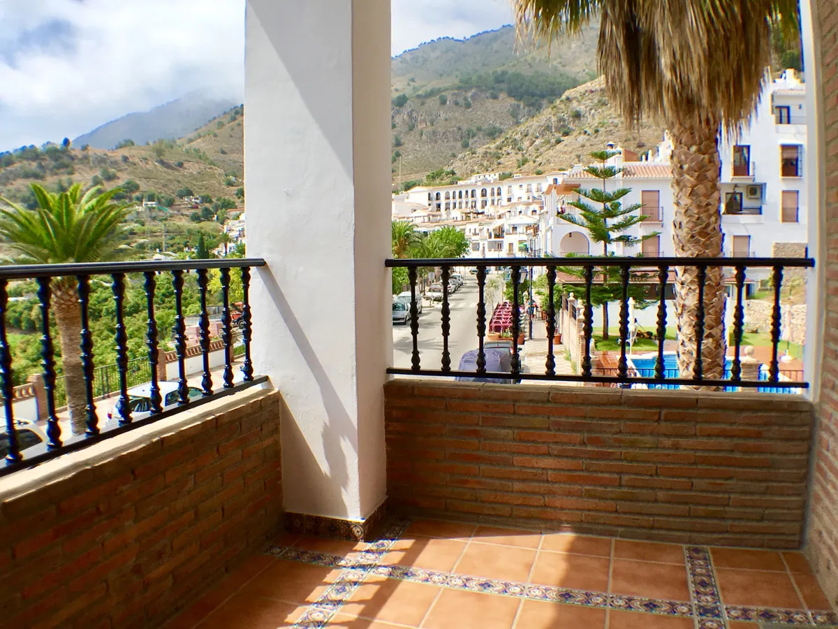 e3013361-0f0c-4440-b89a-7180a0609c3a