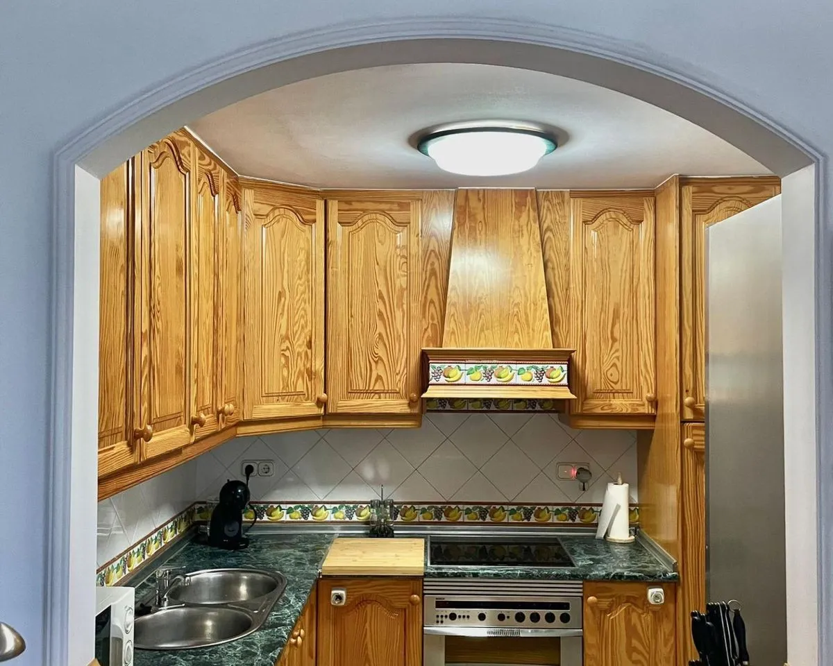 f5c0b20e-a1ee-4e49-af30-6faa75170c83