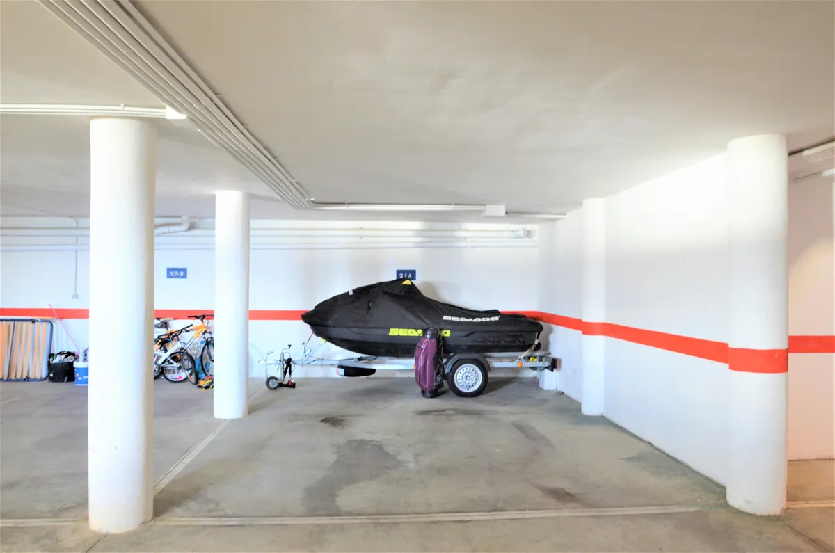 b90c65fe-f5e7-44bd-8423-2e1569f3e001