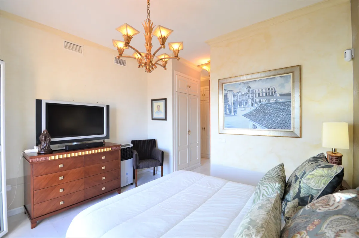 dc4ea937-748e-4e17-b9aa-37eca8b813a3