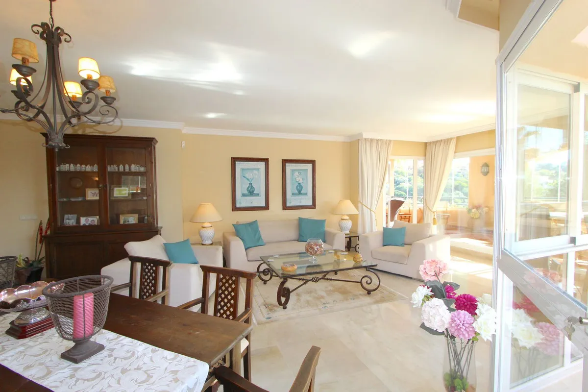 2405e351-b734-4942-b3ce-4d07bdb206a3