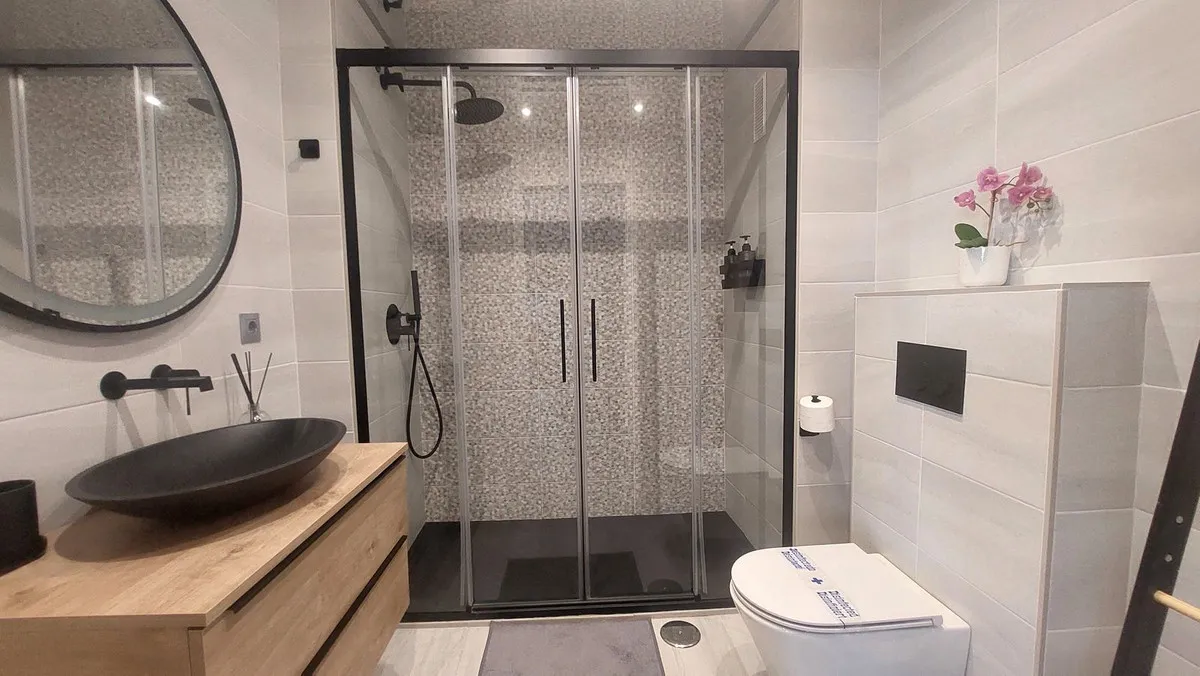 566fc439-9e61-42cb-b35a-78d7222f6408