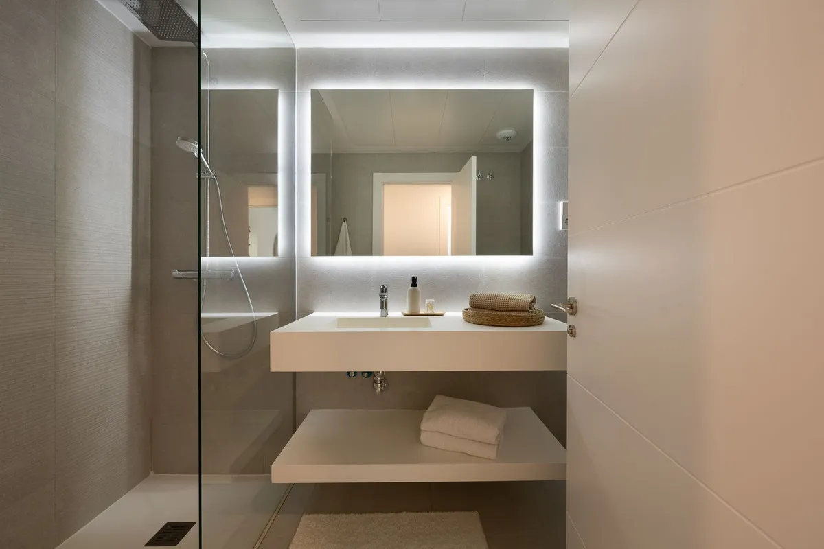 21b0d3f1-4e57-47f4-a006-57dc844e5810