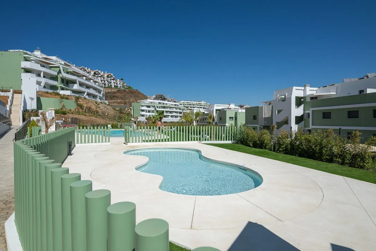 8246eb04-fb7d-436f-bae1-d72110b4684c