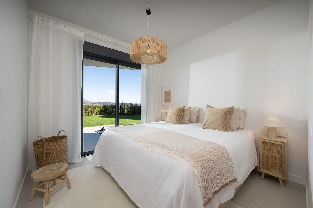 b09f292e-1ffa-43c7-8961-ab627d3dfce7