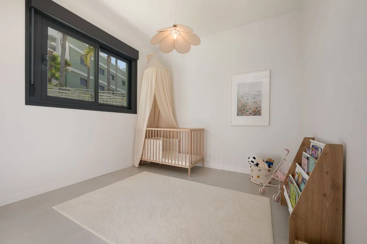 c1d37727-e1f5-4d5a-bdc1-da55f483e353