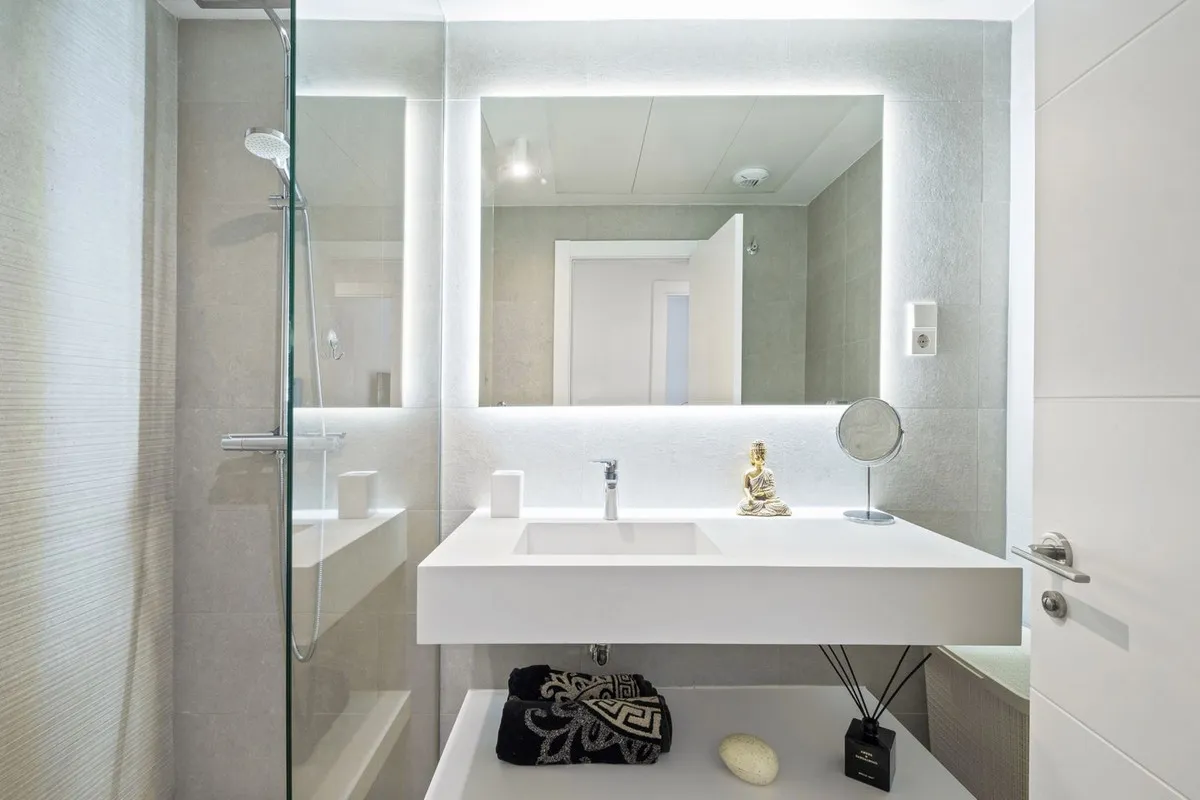 080ffde1-ad21-47bd-a9ee-374e1cda2faf