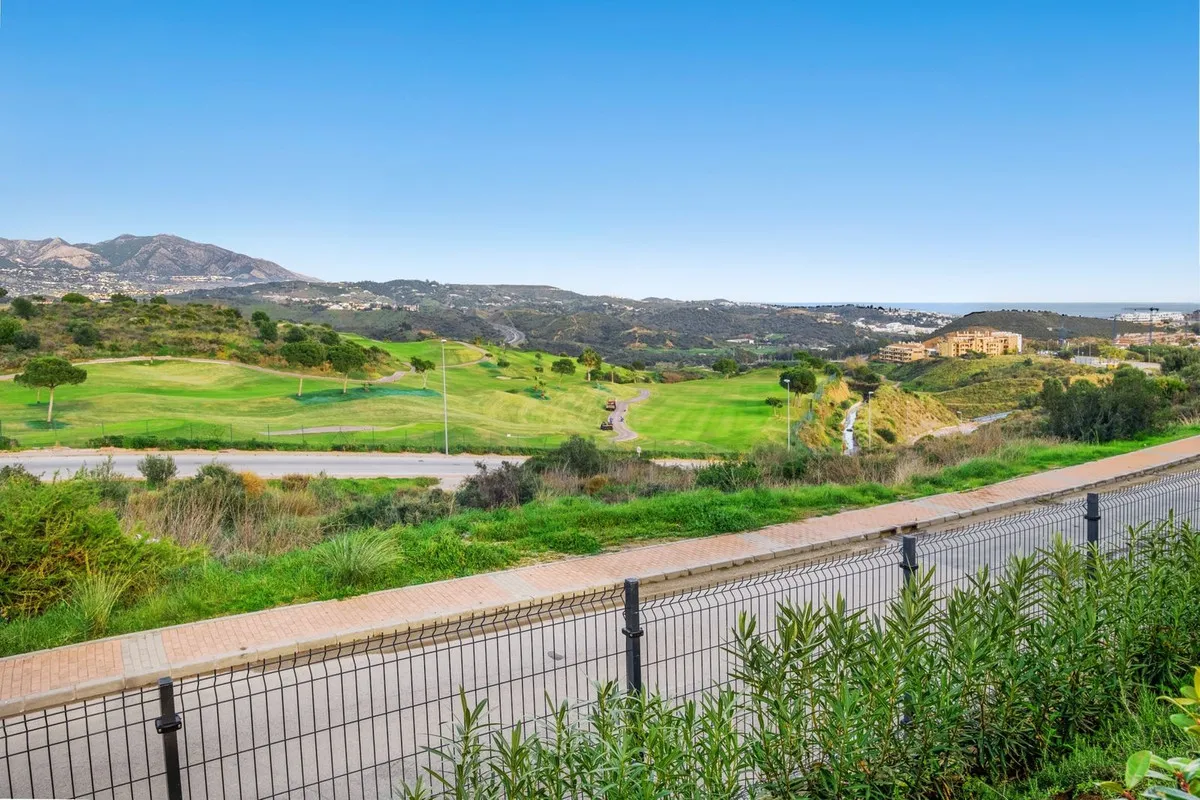 0c86149f-d9c4-4c99-9049-4aa4643205b9