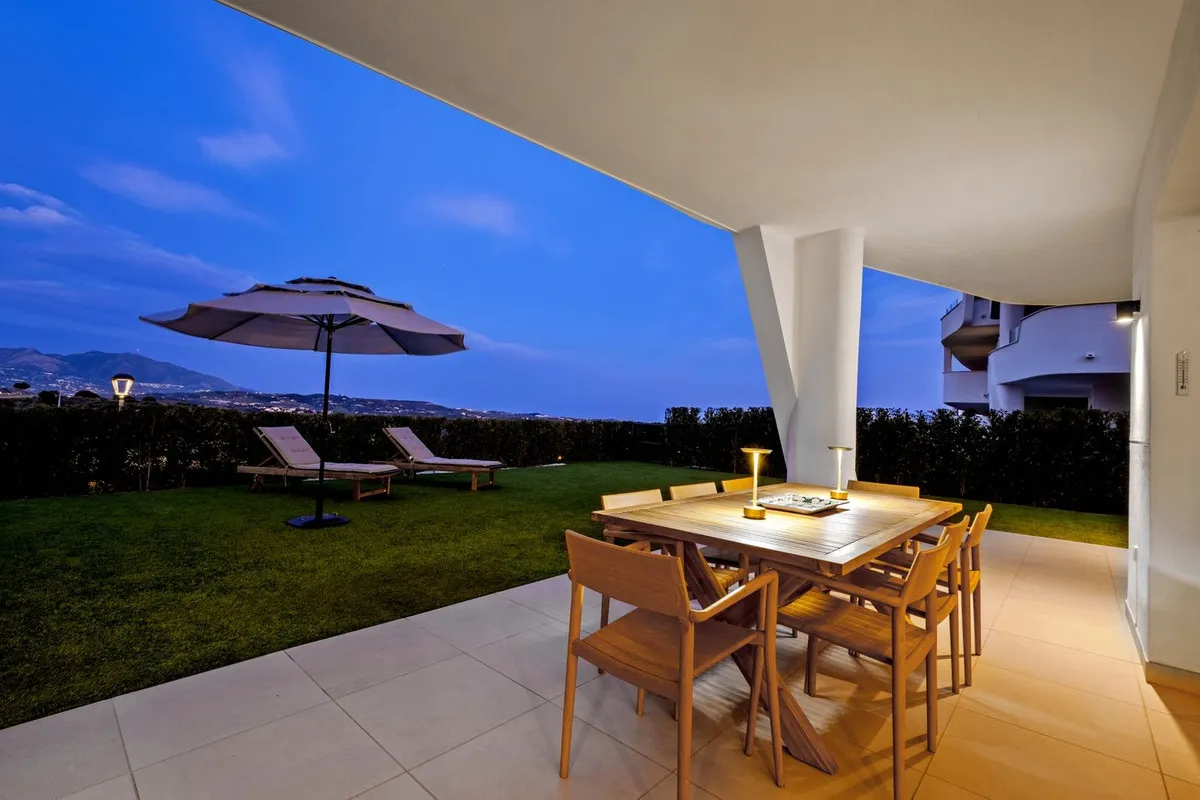 0d9942af-44f8-4847-a4a5-4012e4142976