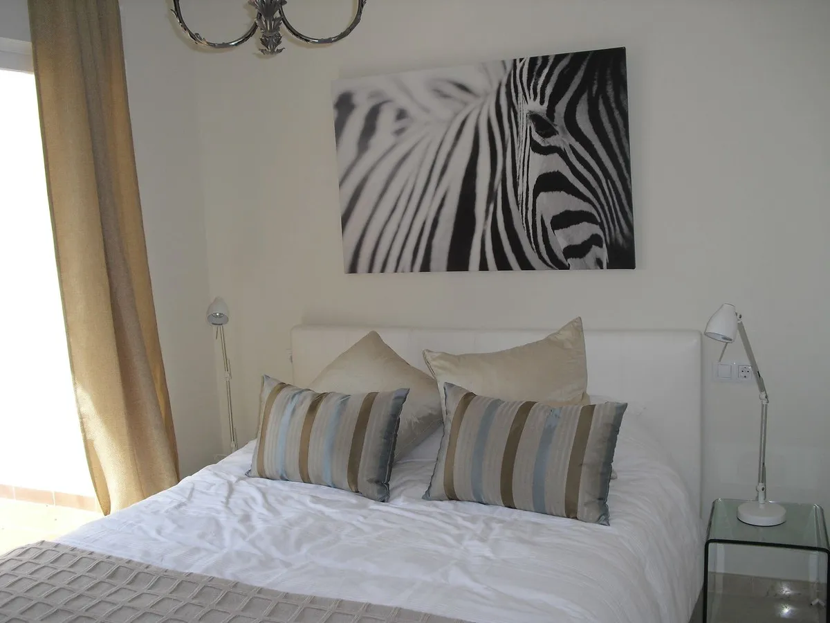 1b89e72b-57ee-4ea6-96e5-4afa5c072b62