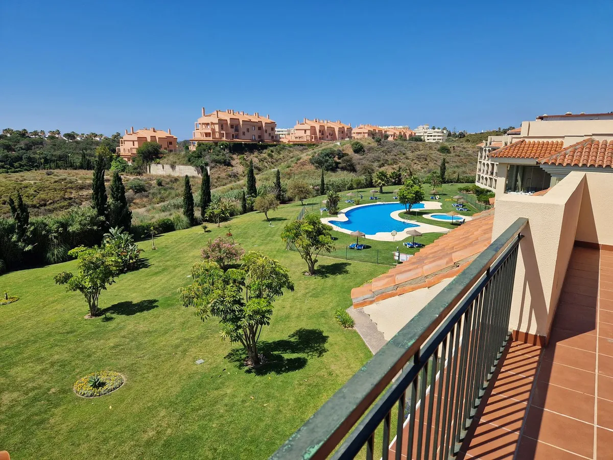 48fc076e-83fd-4f06-84e0-f284fe99550f