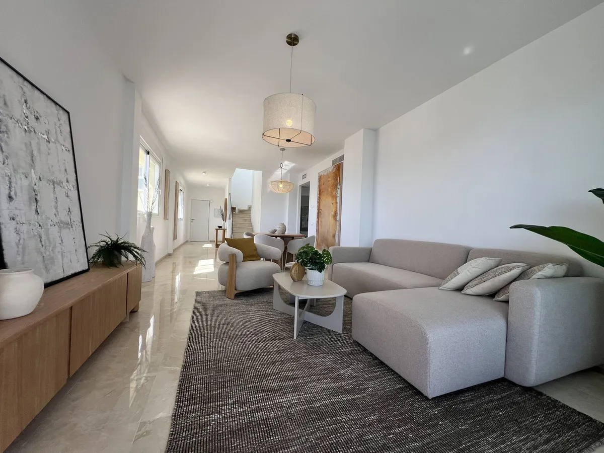 25fbd9b9-8539-44a3-bd41-149a5f64e831