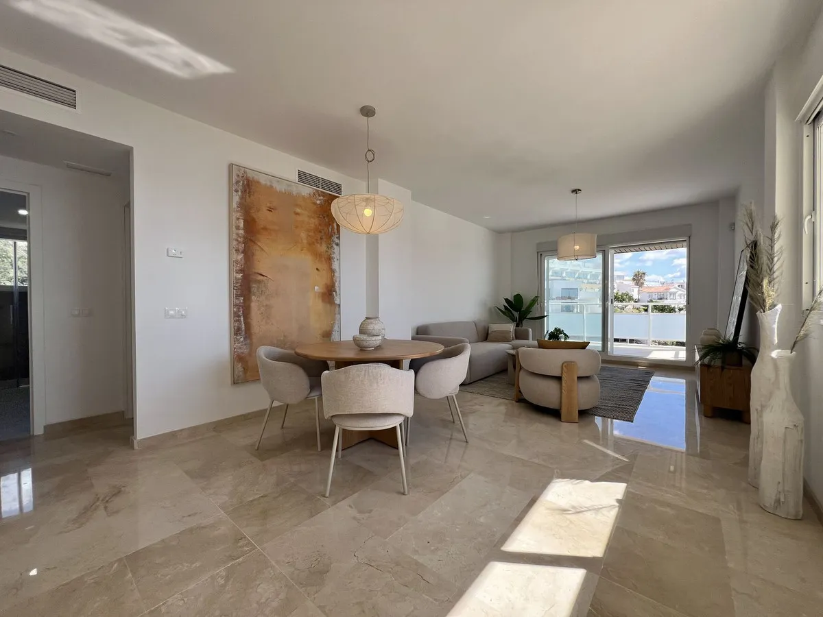 3d5c2233-4e14-4e6c-9cad-19d51438ef83