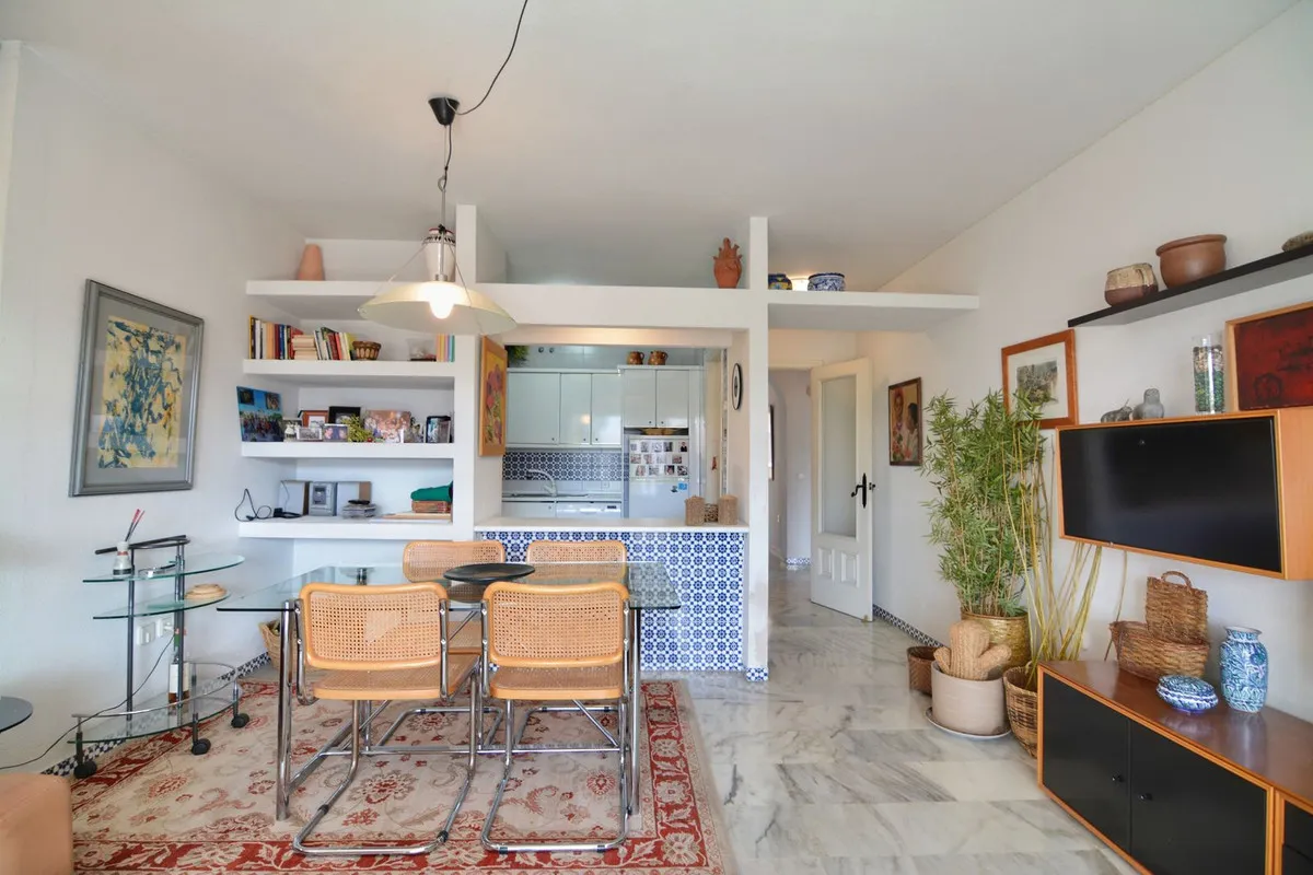 3bb9f6e1-45e5-4d6b-955b-57fea24c1573