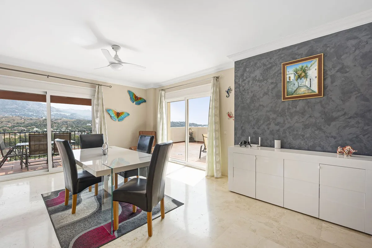 06f82828-058c-4407-bfa6-d87b120c271d